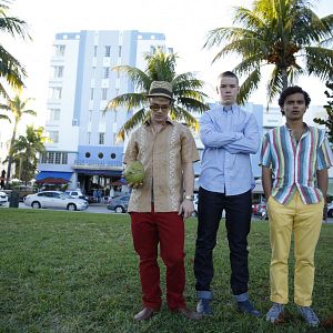 Bilder Plastic - Someone Always Pays