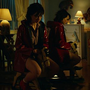 Bilder At the Devil's Door