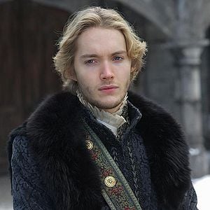Bilder Toby Regbo
