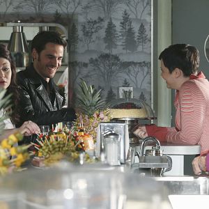 Bilder Emilie de Ravin