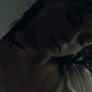 Bilder At the Devil's Door