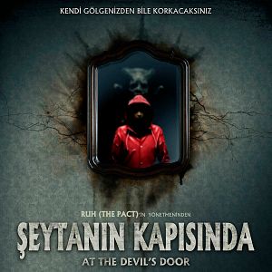 Bilder At the Devil's Door