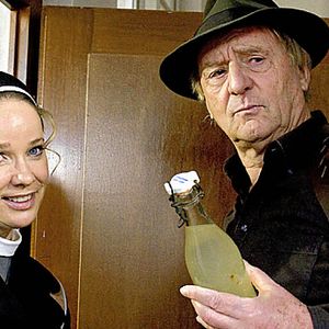 Bilder Die Nonne und der Kommissar