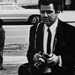 Bilder Smash His Camera