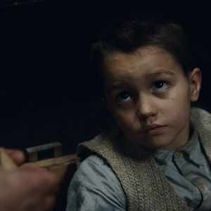 Bilder Nackt unter Wölfen