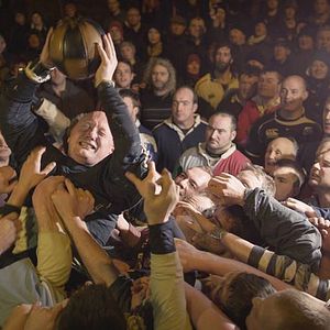 Bilder Bounce: How the Ball Taught the World to Play