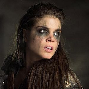 Bilder Marie Avgeropoulos