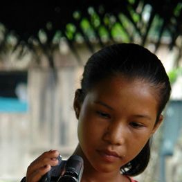 Bilder No Meio do Rio, Entre as Árvores