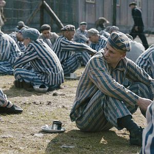 Bilder Nackt unter Wölfen