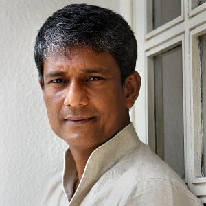 Bilder Adil Hussain