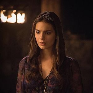 Bilder Caitlin Stasey