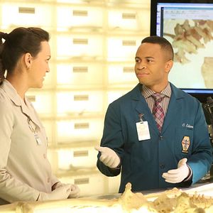 Bilder Bones - Die Knochenjägerin