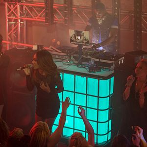 Bilder Legacy - Die Megaparty