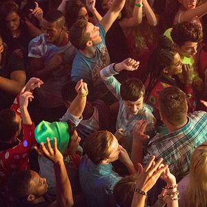 Bilder Legacy - Die Megaparty