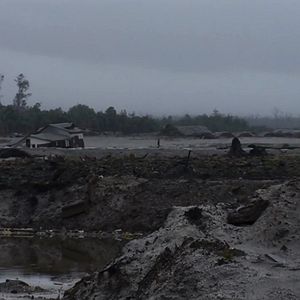 Bilder Refugiados en su tierra