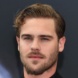 Bilder Grey Damon