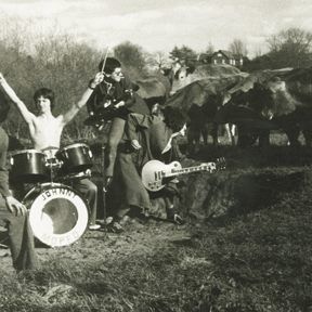 Bilder Basically, Johnny Moped