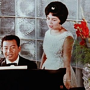 Bilder Don't Think I've Forgotten: Cambodia's Lost Rock and Roll