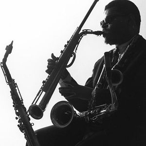 Bilder The Case of The Three Sided Dream