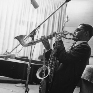 Bilder The Case of The Three Sided Dream