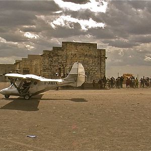 Bilder We Come as Friends