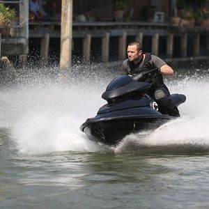 Bilder Sullivan Stapleton