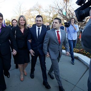 Bilder The Case Against 8