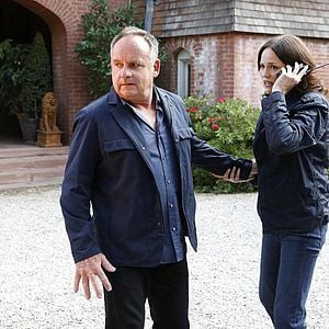 Bild Jorja Fox, Paul Guilfoyle (II)