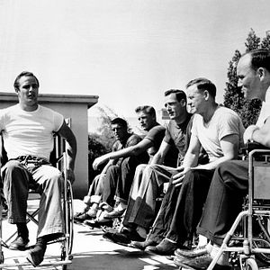 Bilder Listen to Me Marlon