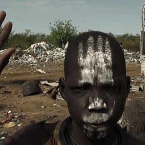 Bilder We Come as Friends