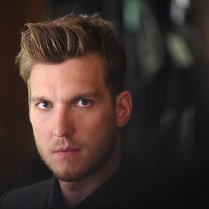 Bilder Scott Michael Foster