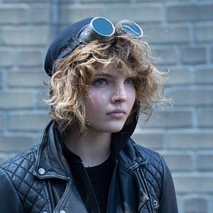 Bilder Camren Bicondova