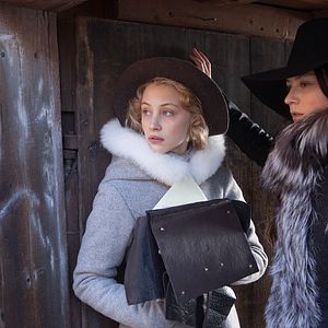 Bilder Sarah Gadon