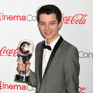 Bilder Asa Butterfield