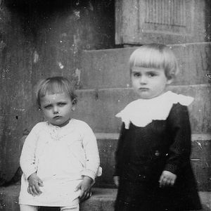 Bilder Die Hälfte der Stadt