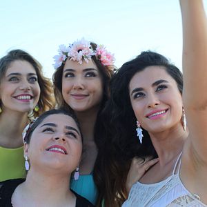 Bilder Her Şey Aşktan