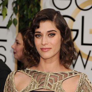Bilder Lizzy Caplan