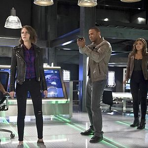 Bilder Emily Bett Rickards