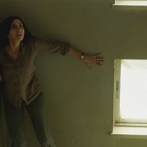 Bilder Under The Shadow