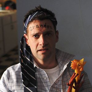 Bilder Cooper Barrett's Guide To Surviving Life