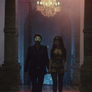 Bilder Shades Of Decadencia