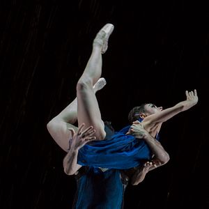 Bilder Feuer bewahren – nicht Asche anbeten