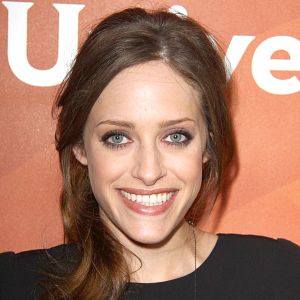 Bilder Carly Chaikin