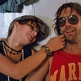 Bilder Black Rose Is an Emblem of Sorrow, Red Rose Is an Emblem of Love