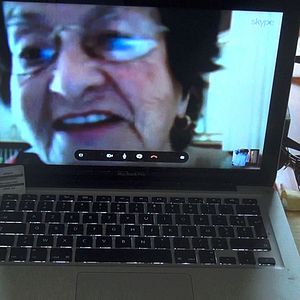 Bilder No Home Movie