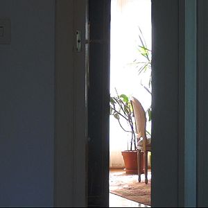 Bilder No Home Movie