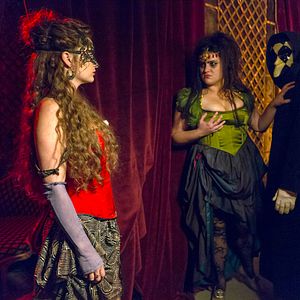 Bilder Die Hebamme II