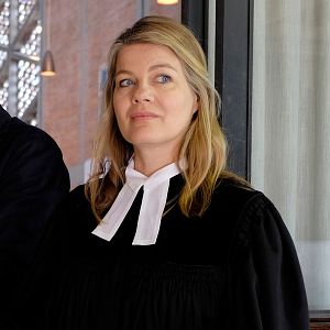 Bilder Frau Pfarrer & Herr Priester