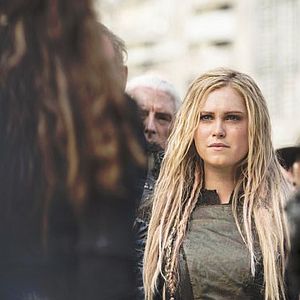 Bilder Eliza Taylor