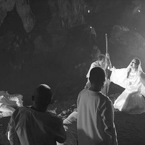 Bilder A Lullaby To The Sorrowful Mystery